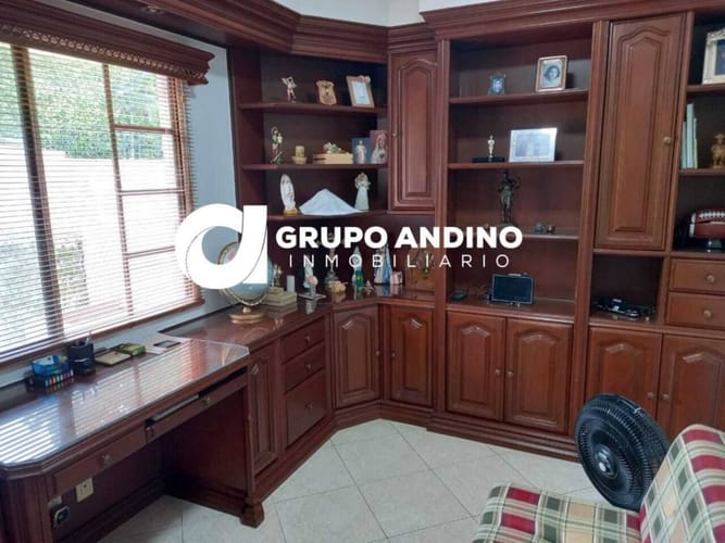 Casa de 4 alcobas en venta en Lagos Del Cacique, Bucaramanga, 500 m² · foto 23 de 24