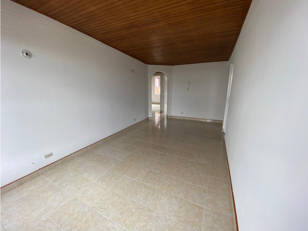 Apartamento en venta en Castilla, Bogotá · foto 4 de 13