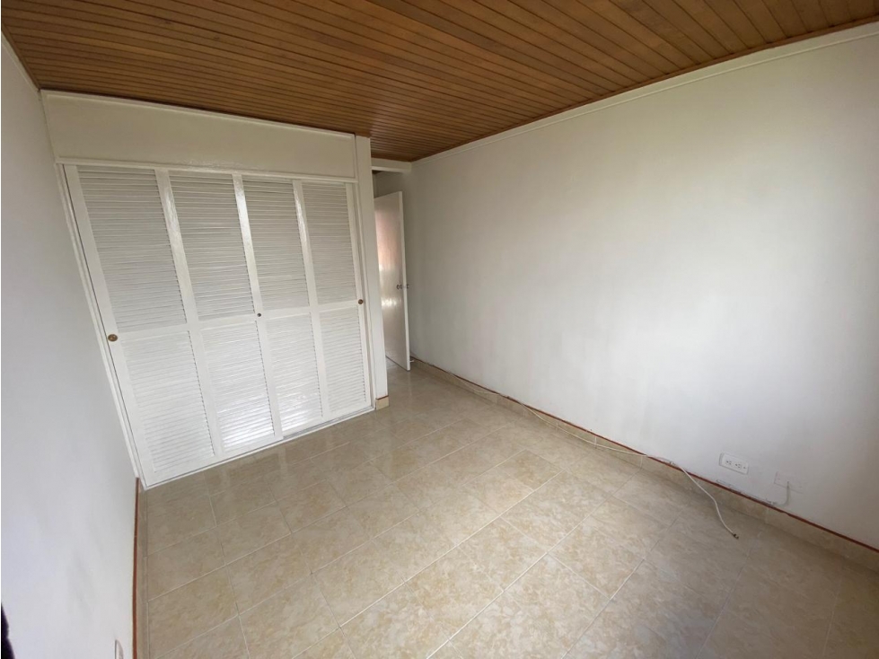 Apartamento en venta en Castilla, Bogotá · foto 5 de 13
