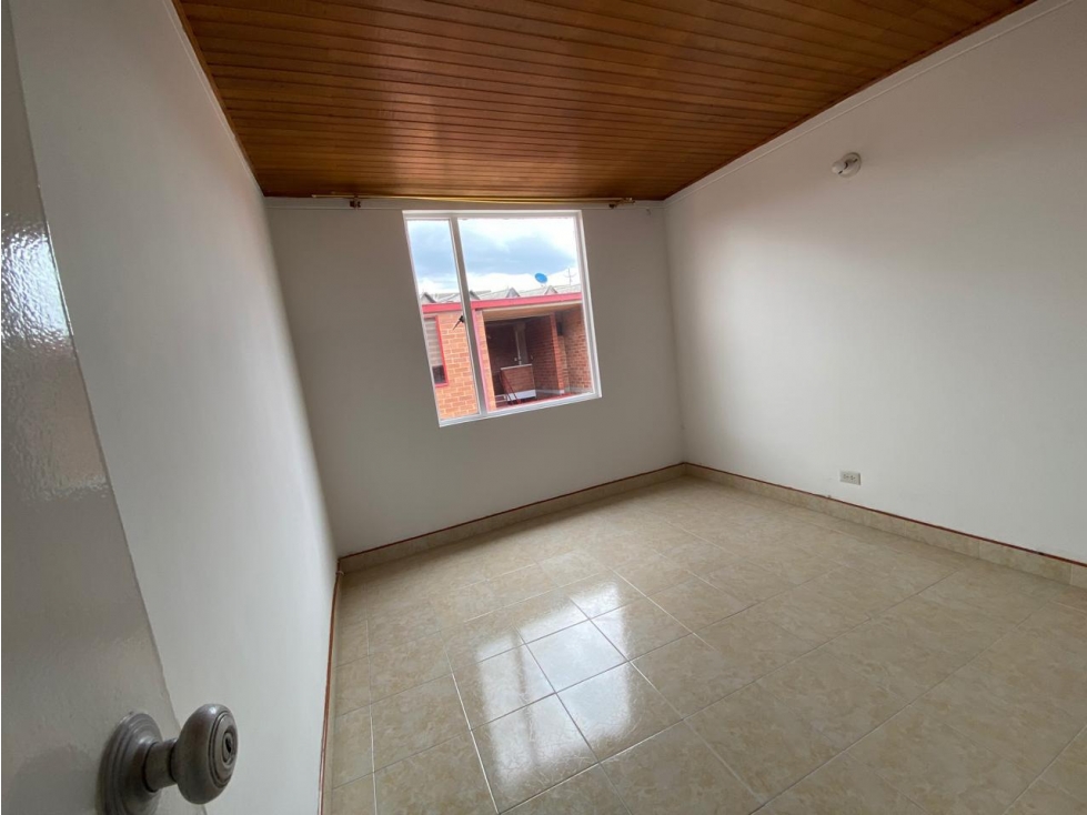 Apartamento en venta en Castilla, Bogotá · foto 6 de 13
