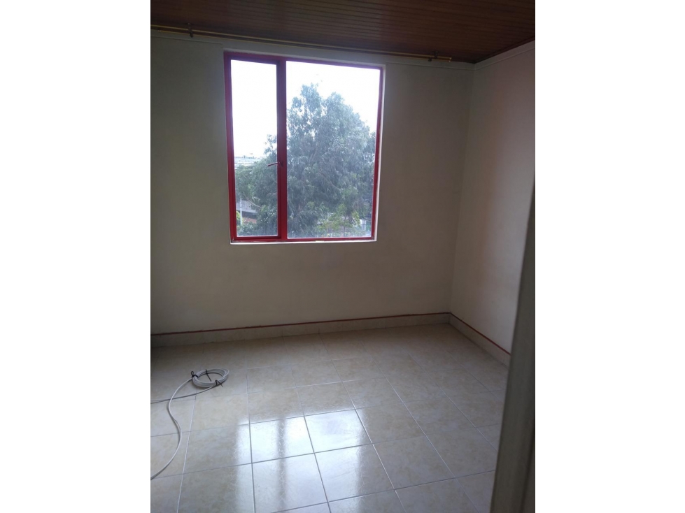 Apartamento en venta en Castilla, Bogotá · foto 7 de 13