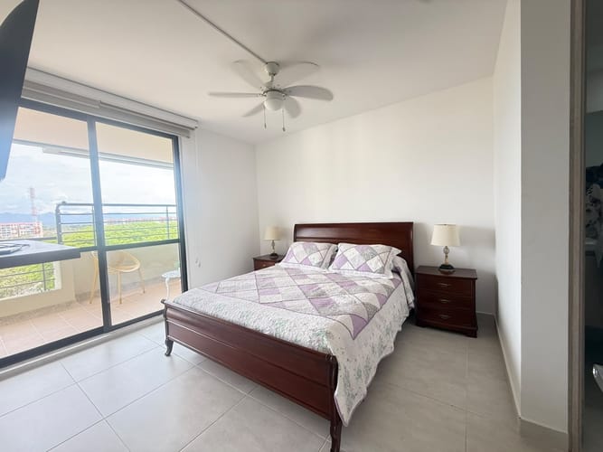 Apartamento de 3 alcobas en venta en Las Palmas, Ricaurte, 93 m² · foto 13 de 24