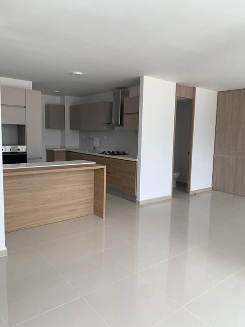 Apartamento de 3 alcobas en arriendo en Lagos I, Floridablanca, 110 m² · foto 2 de 23