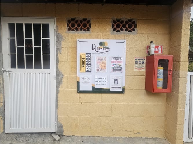 Casa de 3 alcobas en venta en Monteclaro, Medellín, 58 m² · foto 2 de 24