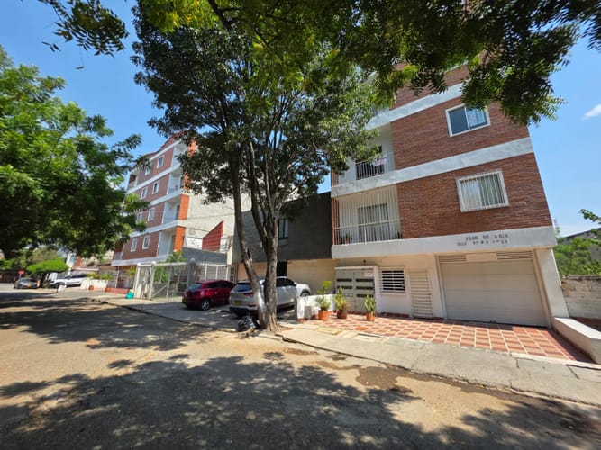 Apartaestudio en Arriendo en Urbanizacion la flora, Cali