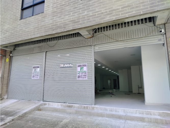 Local en arriendo en Las Acacias, Medellín, 250 m² · foto 5 de 19