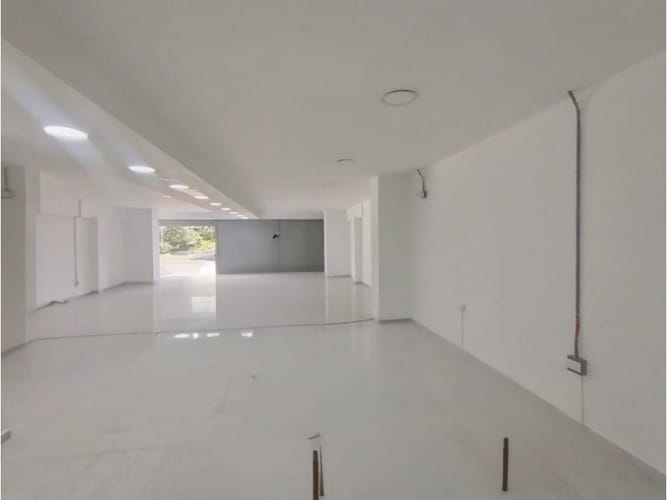 Local en arriendo en Las Acacias, Medellín, 250 m² · foto 7 de 19