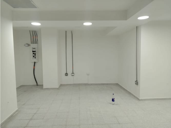 Local en arriendo en Las Acacias, Medellín, 250 m² · foto 16 de 19