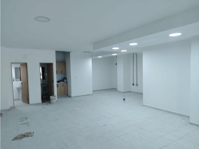 Local en arriendo en Las Acacias, Medellín, 250 m² · foto 19 de 19