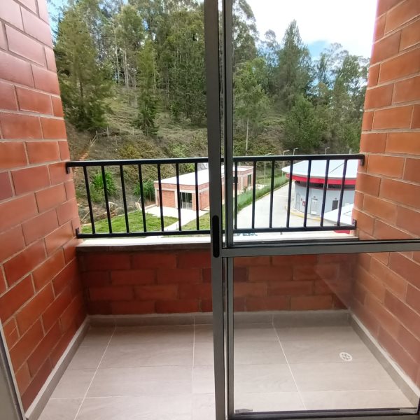 Apartamento en arriendo en Cuatro Esquinas, Rionegro · foto 6 de 11