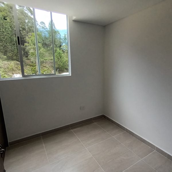Apartamento en arriendo en Cuatro Esquinas, Rionegro · foto 10 de 11