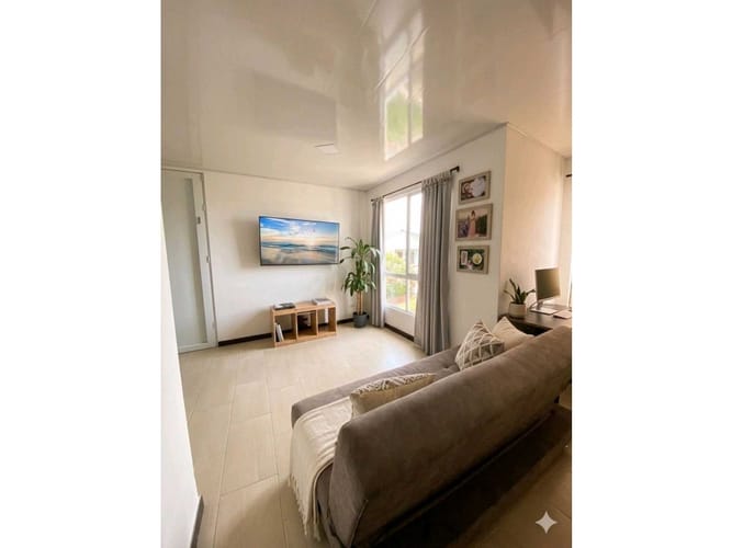 Apartamento de 2 alcobas en venta en Ciudad Pacífica, Cali, 47 m² · foto 2 de 9