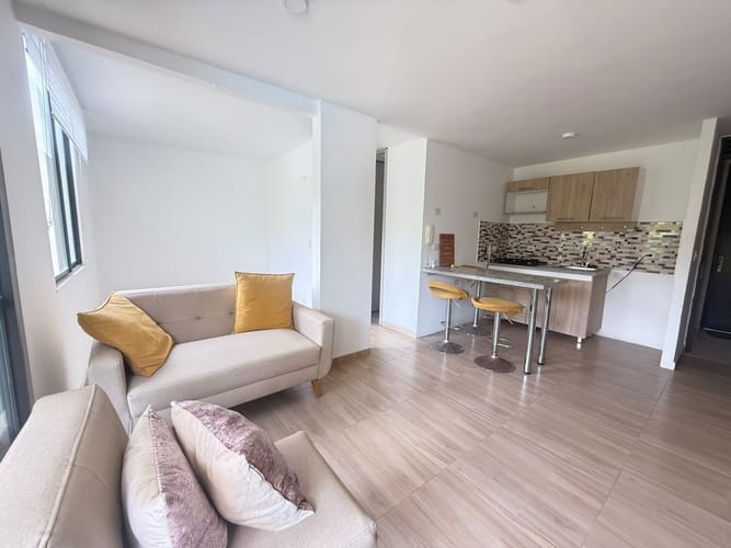 Apartamento de 2 alcobas en venta en Las Palmas, Ricaurte, 58 m² · foto 2 de 15