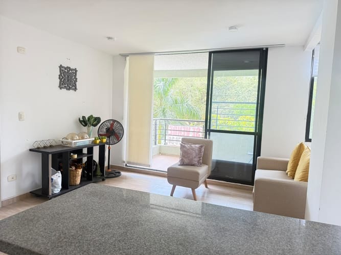 Apartamento de 2 alcobas en venta en Las Palmas, Ricaurte, 58 m² · foto 7 de 15