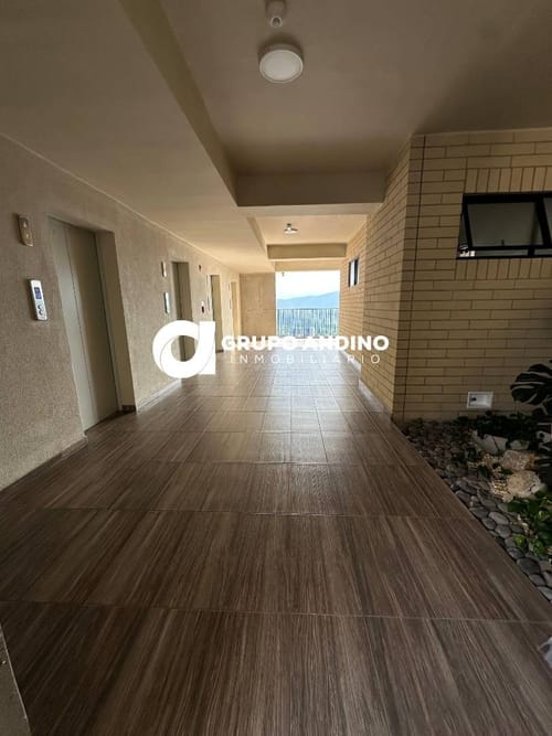 Apartamento de 3 alcobas en venta en Cañaveral, Floridablanca, 99 m² · foto 2 de 20
