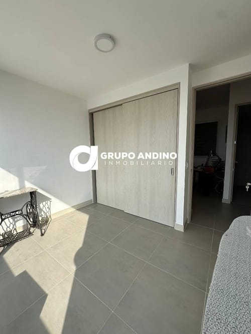 Apartamento de 3 alcobas en venta en Cañaveral, Floridablanca, 99 m² · foto 10 de 20