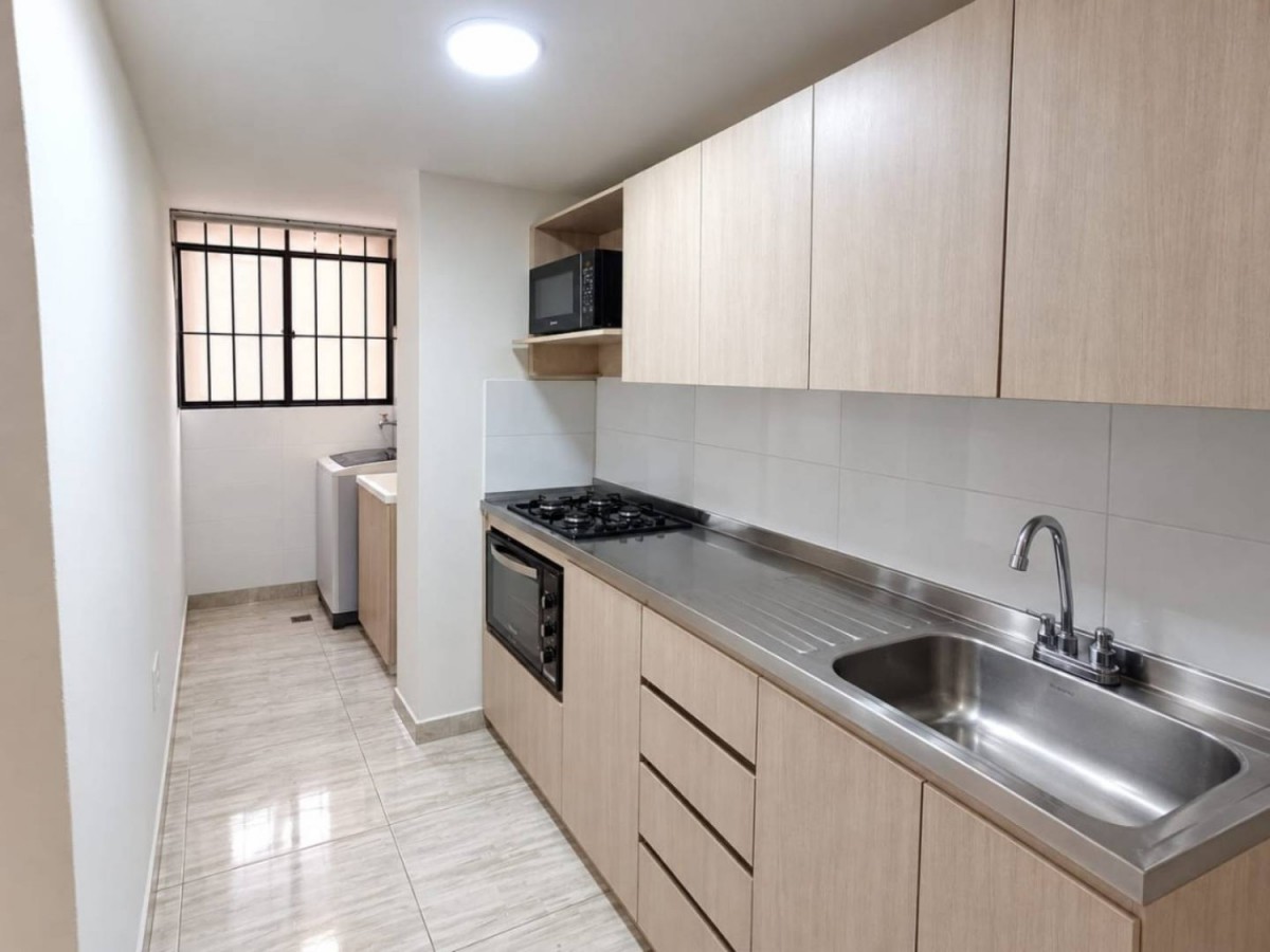 Apartamento en venta en La Gabriela, Medellín · foto 2 de 15