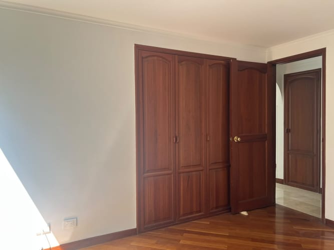 Apartamento de 3 alcobas en arriendo en Santa María De Los Ángeles, Medellín, 143 m² · foto 8 de 17