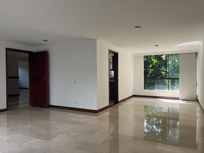 Apartamento de 3 alcobas en arriendo en Santa María De Los Ángeles, Medellín, 143 m² · foto 9 de 17