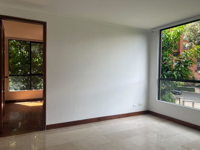 Apartamento de 3 alcobas en arriendo en Santa María De Los Ángeles, Medellín, 143 m² · foto 13 de 17