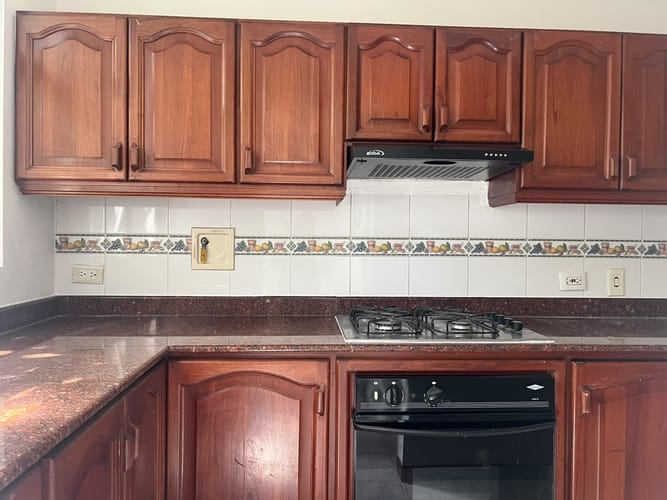 Apartamento de 3 alcobas en arriendo en Santa María De Los Ángeles, Medellín, 143 m² · foto 4 de 17