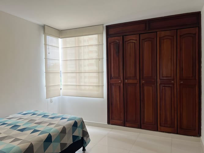 Apartamento de 3 alcobas en arriendo en El Poblado, Medellín, 127 m² · foto 10 de 19