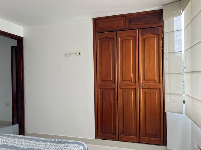 Apartamento de 3 alcobas en arriendo en El Poblado, Medellín, 127 m² · foto 8 de 19
