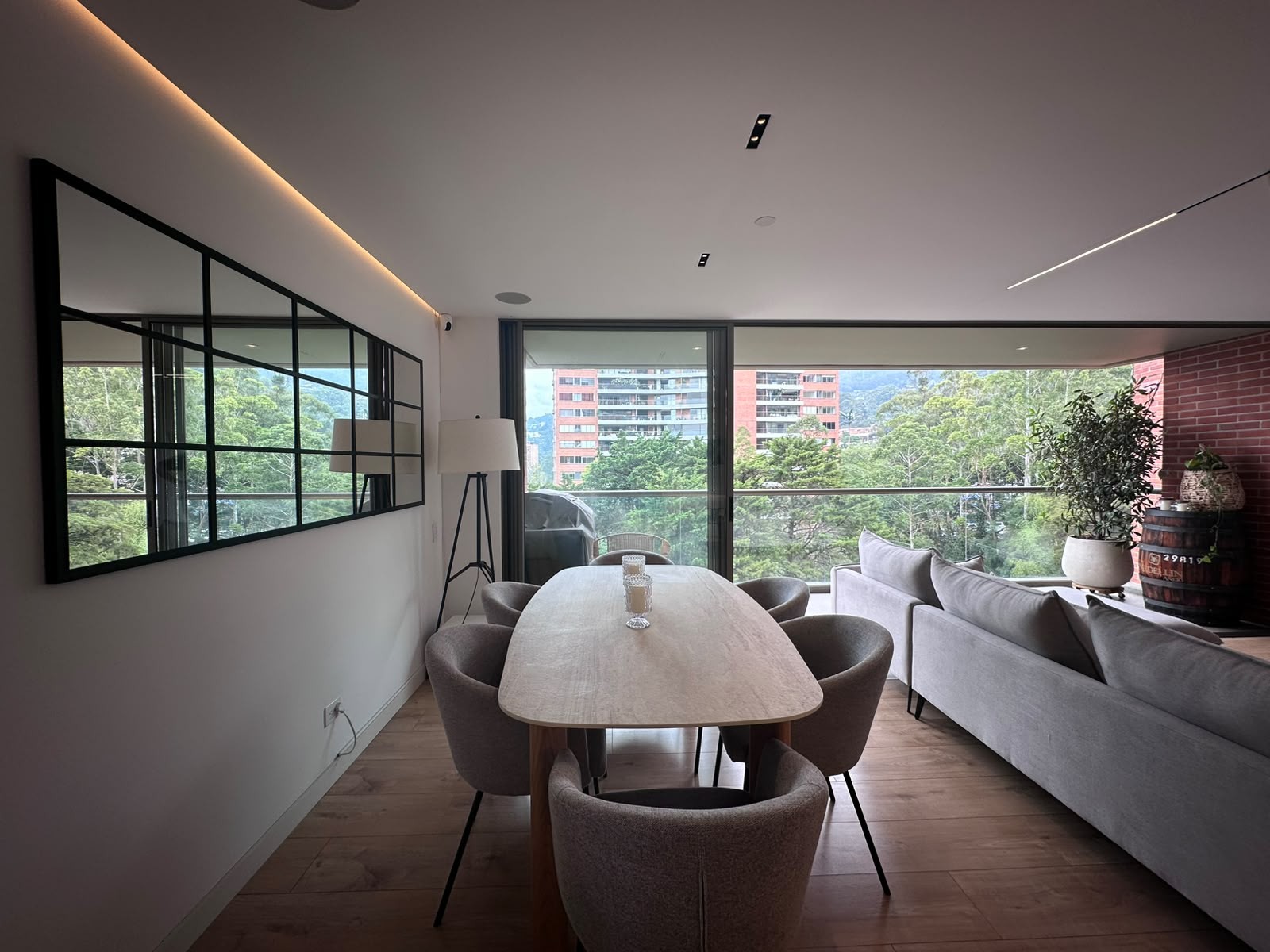 Apartamento en venta en El Poblado, Medellín · foto 7 de 18