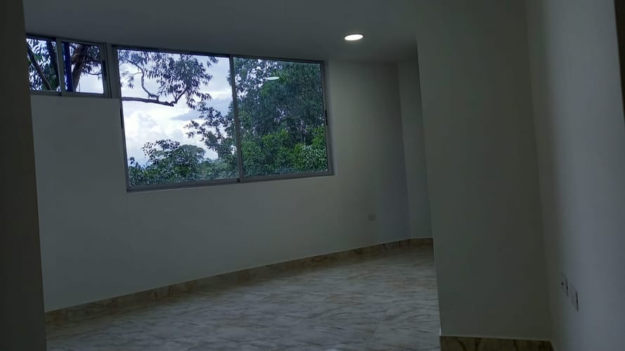 Apartaestudio en arriendo en El Campestre, Medellín, 40 m² · foto 2 de 9