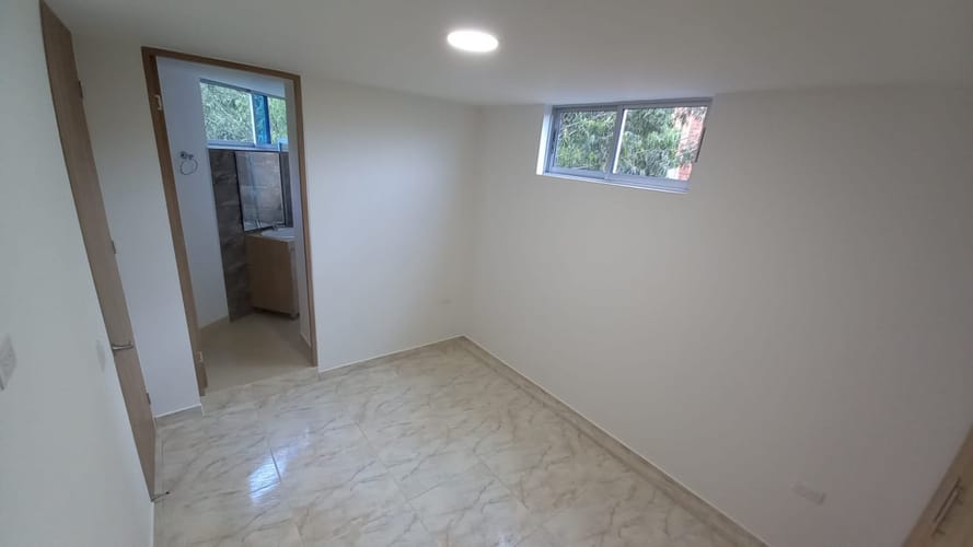 Apartaestudio en arriendo en El Campestre, Medellín, 40 m² · foto 6 de 9