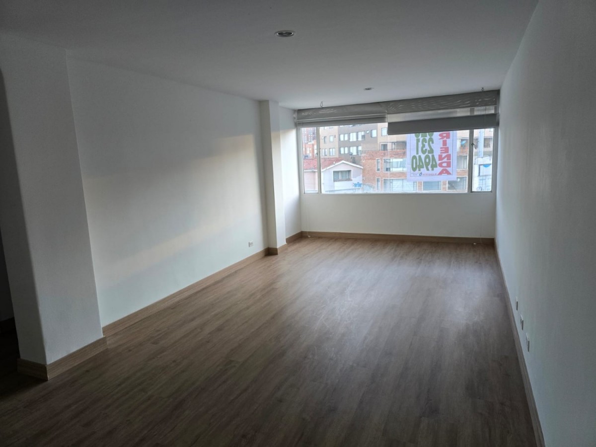 Apartamento en venta en Puente Largo, Bogotá · foto 2 de 24