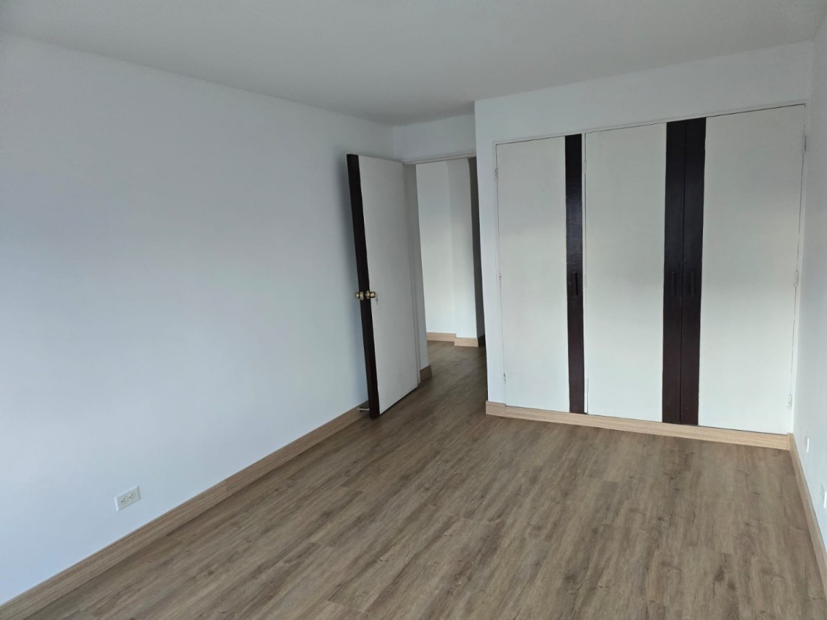 Apartamento en venta en Puente Largo, Bogotá · foto 4 de 24