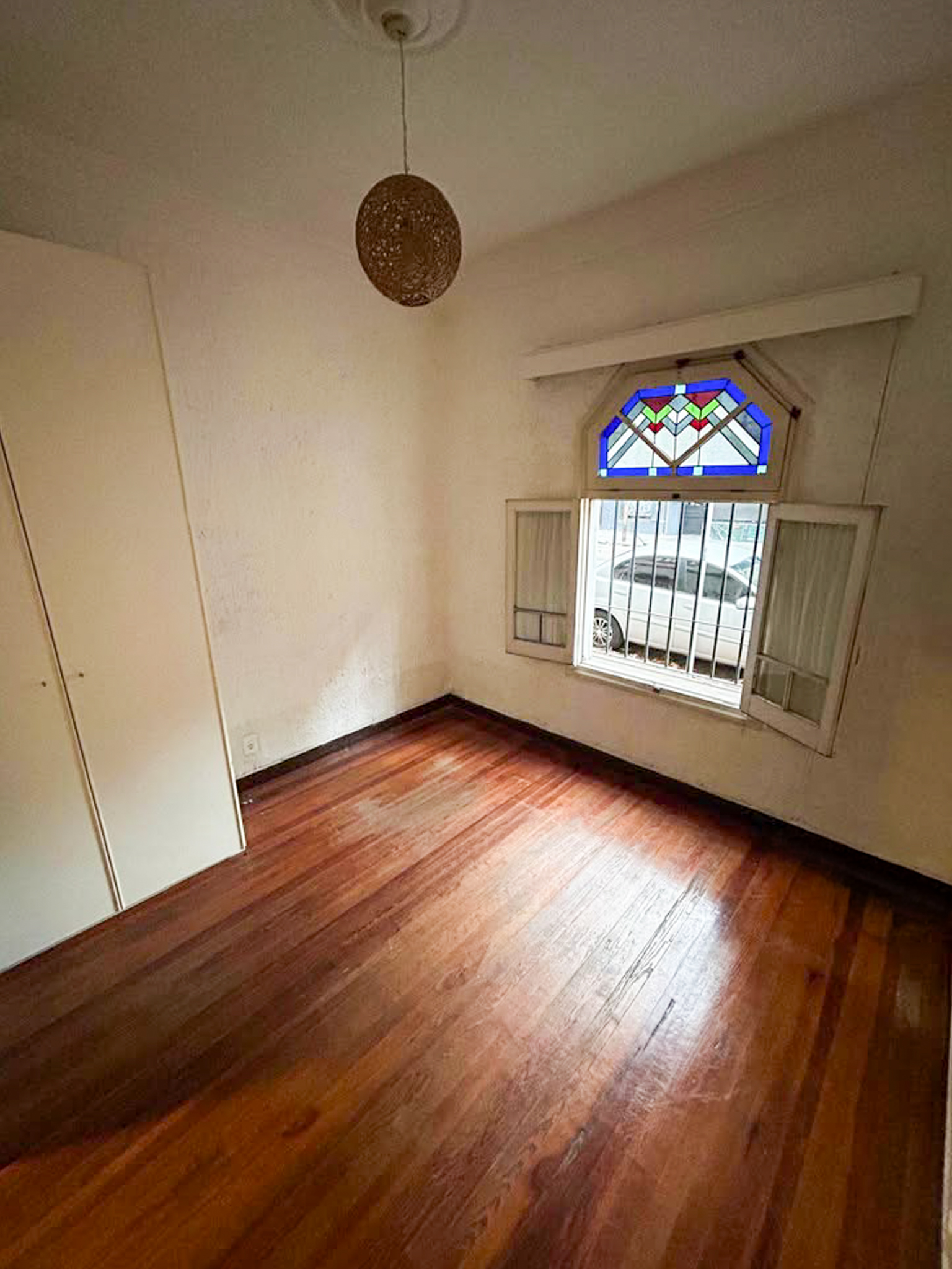 Apartamento de 2 dormitorios en planta baja con acceso independiente en Cordón · Foto 11