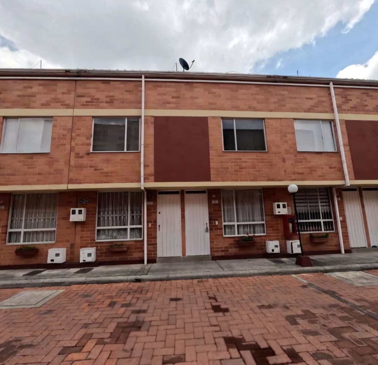 Casa en venta en Portales Del Monte, Bogotá · foto 3 de 17