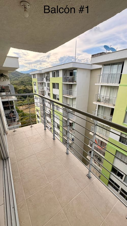 Apartamento de 3 alcobas en venta en Mirolindo, Ibagué, 89 m² · foto 2 de 20