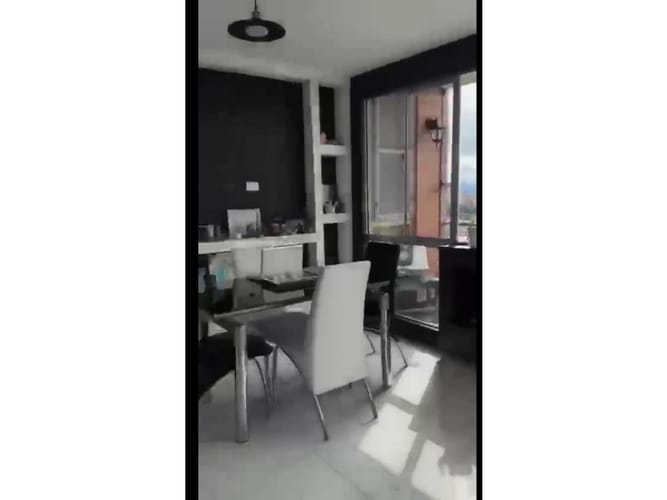 Apartamento de 3 alcobas en venta en El Porvenir, Funza, 79 m² · foto 2 de 24