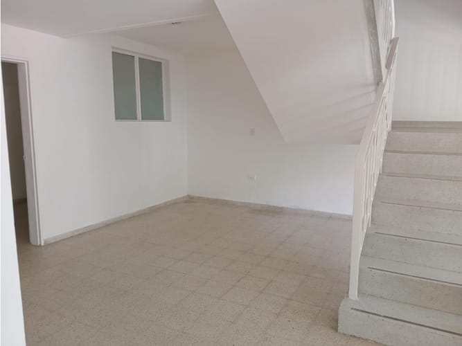 Casa de 5 alcobas en arriendo en Lorena, Medellín, 200 m² · foto 4 de 16