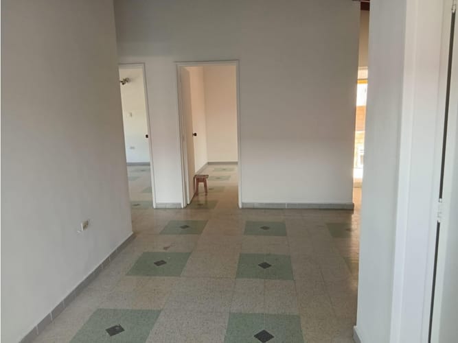 Casa de 5 alcobas en arriendo en Lorena, Medellín, 200 m² · foto 8 de 16