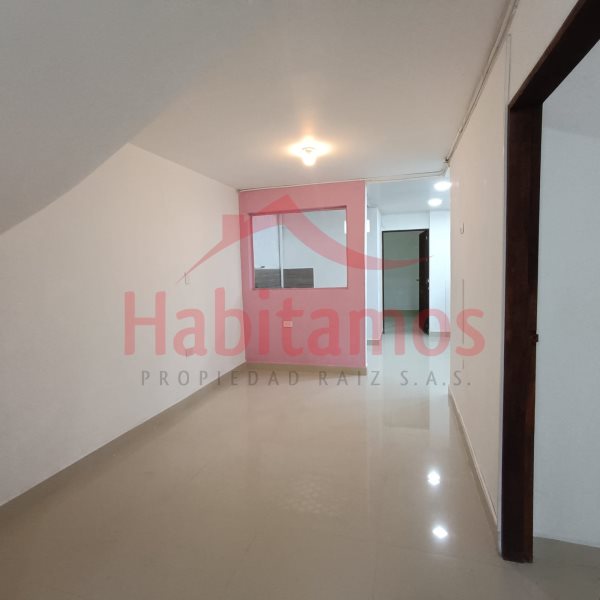 Casa en arriendo en El Dorado, Envigado · foto 5 de 15