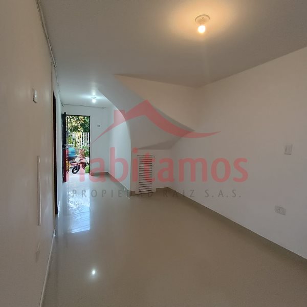 Casa en arriendo en El Dorado, Envigado · foto 10 de 15