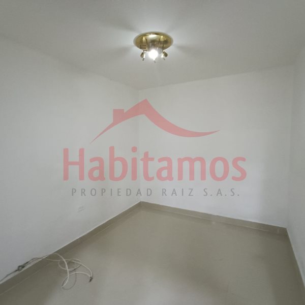 Casa en arriendo en El Dorado, Envigado · foto 12 de 15