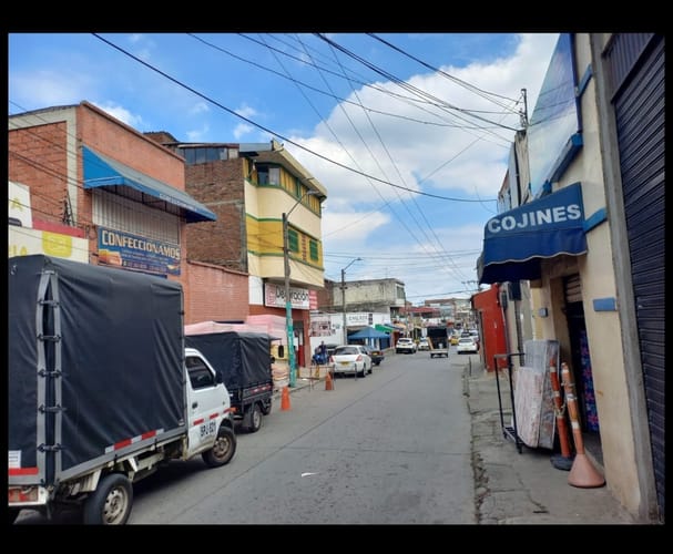 Bodega en arriendo en San Nicolas, Cali, 224 m² · foto 2 de 10