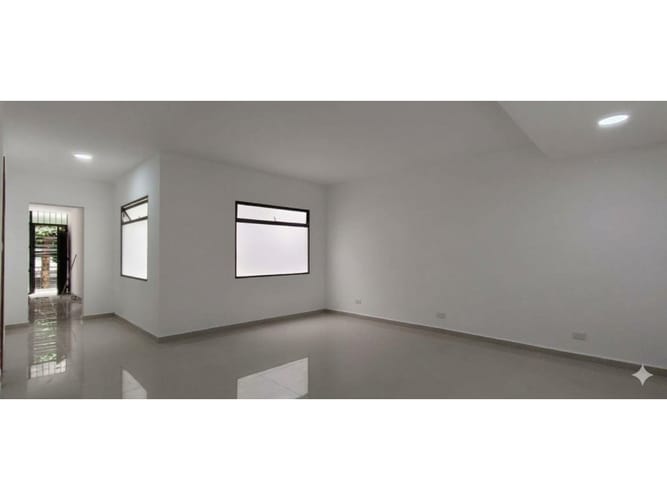 Apartamento de 4 alcobas en arriendo en La Castellana, Medellín, 180 m² · foto 3 de 18