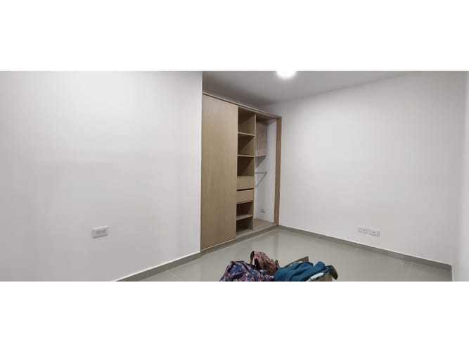 Apartamento de 4 alcobas en arriendo en La Castellana, Medellín, 180 m² · foto 4 de 18