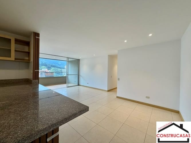 Apartamento de 3 alcobas en arriendo en San Jose, La Estrella, 92 m² · foto 2 de 21
