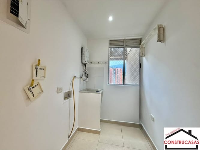 Apartamento de 3 alcobas en arriendo en San Jose, La Estrella, 92 m² · foto 4 de 21