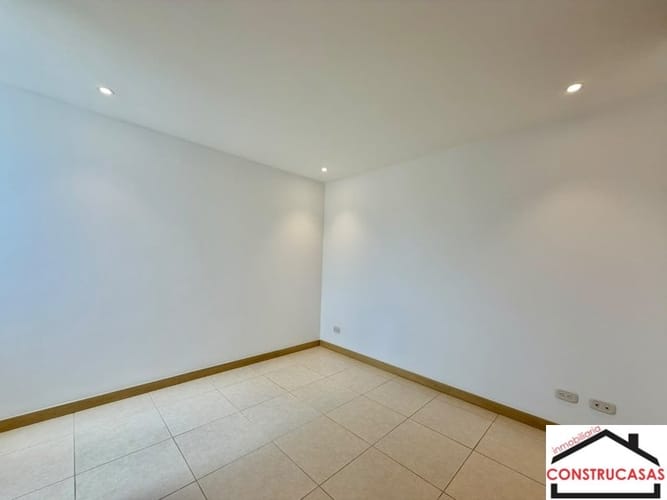 Apartamento de 3 alcobas en arriendo en San Jose, La Estrella, 92 m² · foto 13 de 21