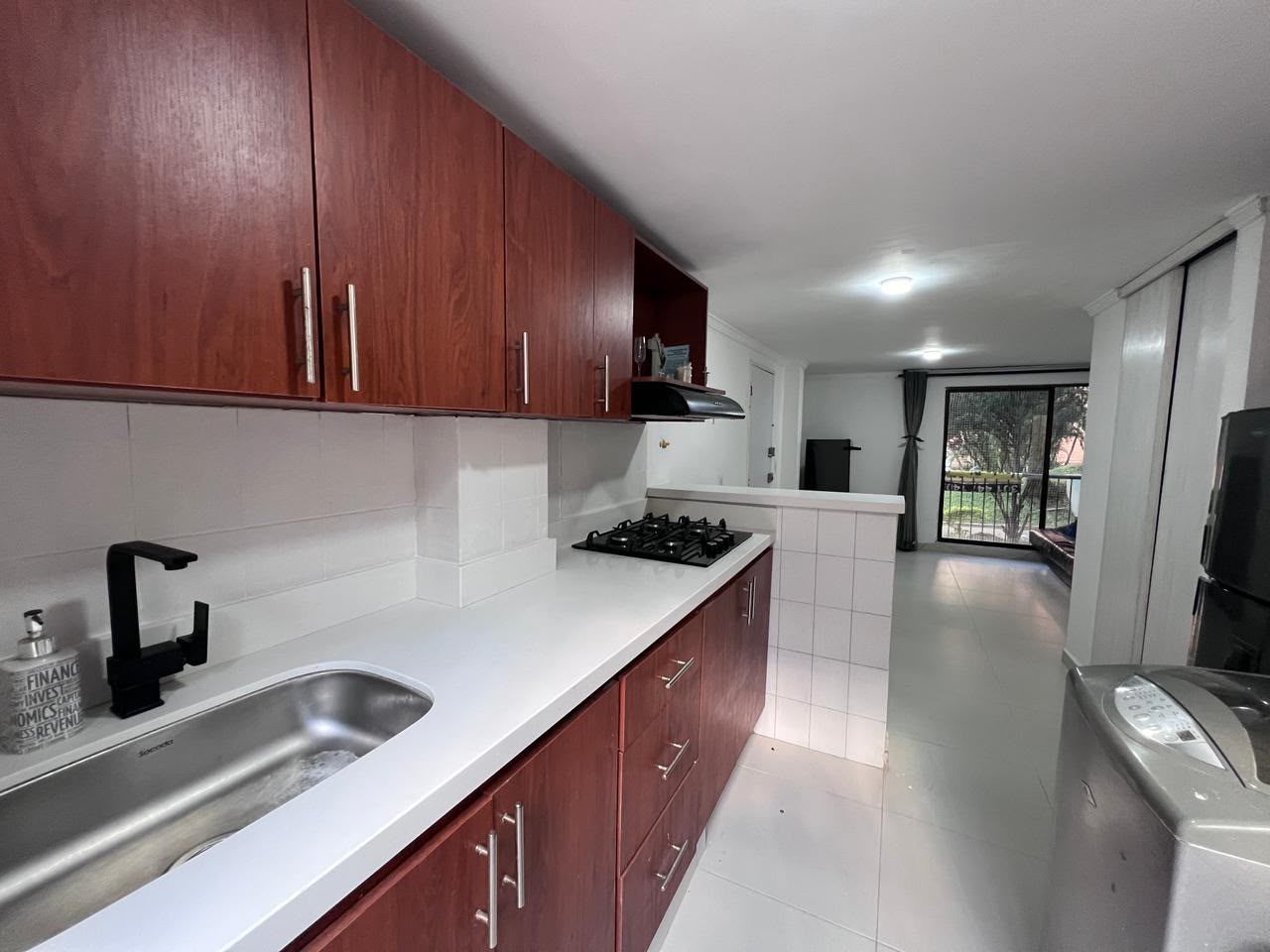 Apartamento en venta en Simon Bolivar, Medellín · foto 3 de 7