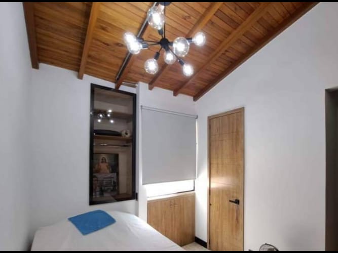 Apartamento de 4 alcobas en venta en La Castellana, Medellín, 137 m² · foto 8 de 20
