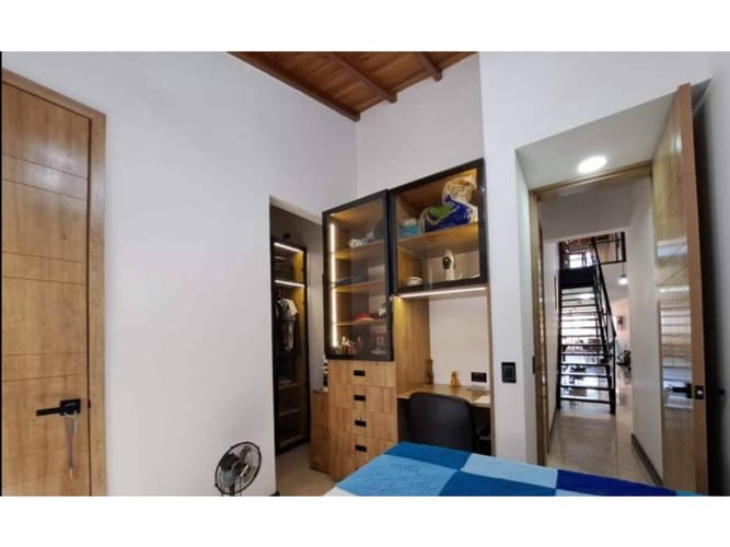 Apartamento de 4 alcobas en venta en La Castellana, Medellín, 137 m² · foto 9 de 20